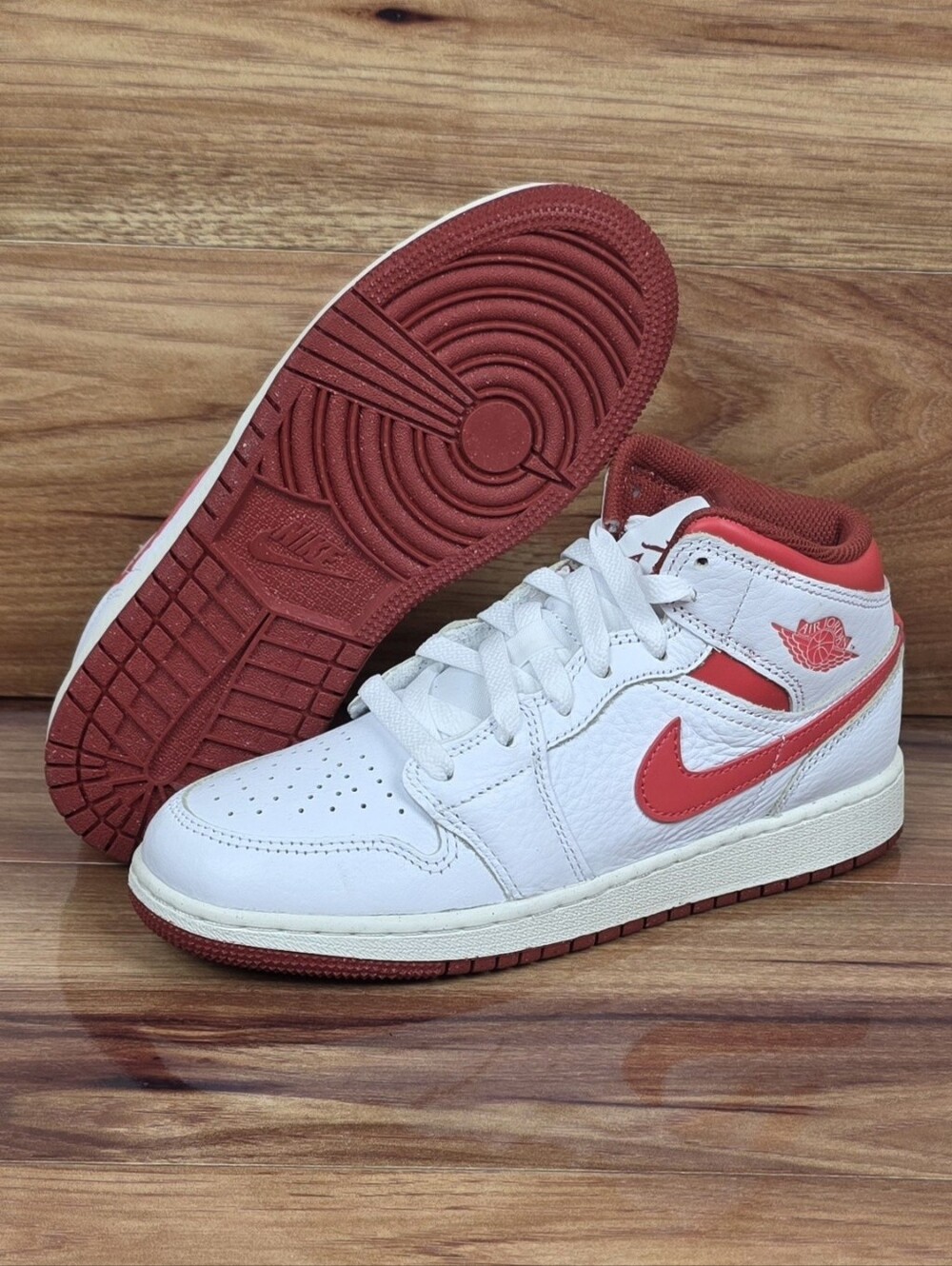 Nike Kids Air Jordan 1 Mid Size 4Y, 5Y, 6Y Dune Red White Red Leather FJ3464-160